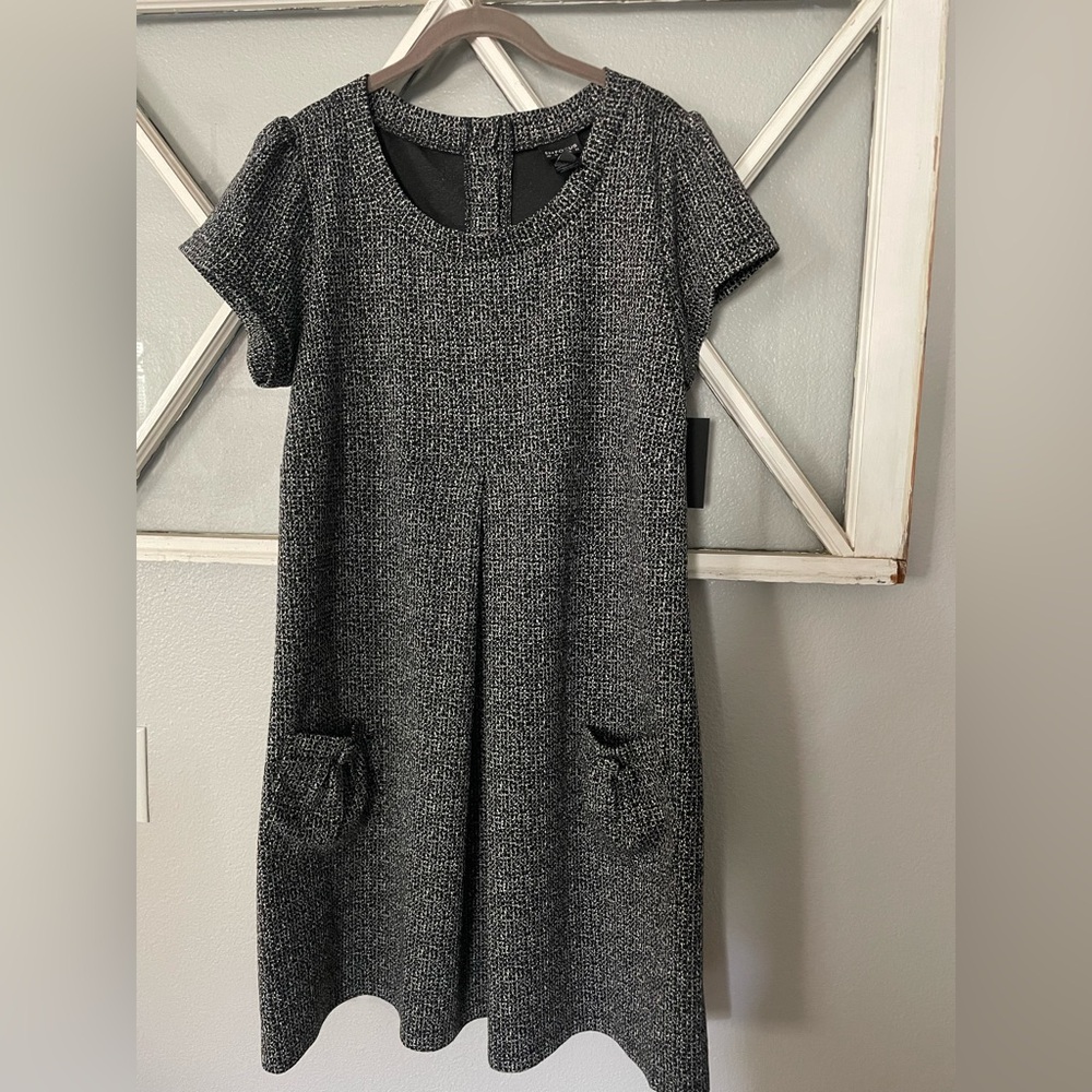En focus studio dress ￼